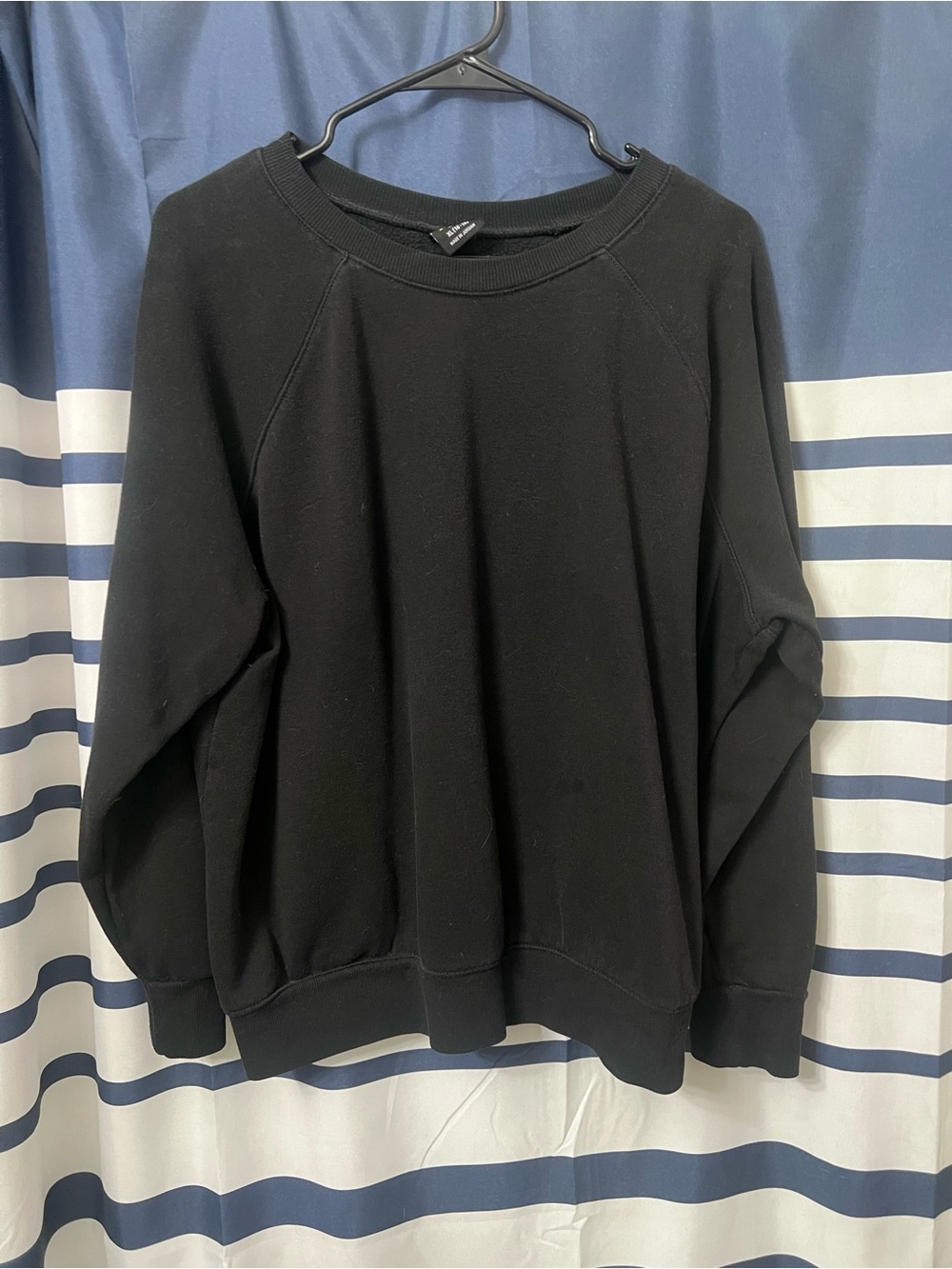Black Crewneck Sweatshirt